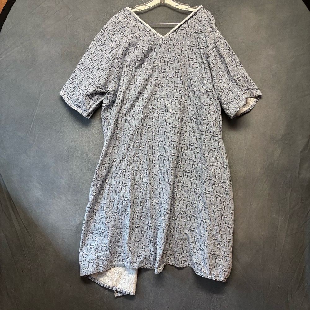 MIP Medical Hospital Gown Blue Leaf Print Reusable Unisex Costume Clinic Play
